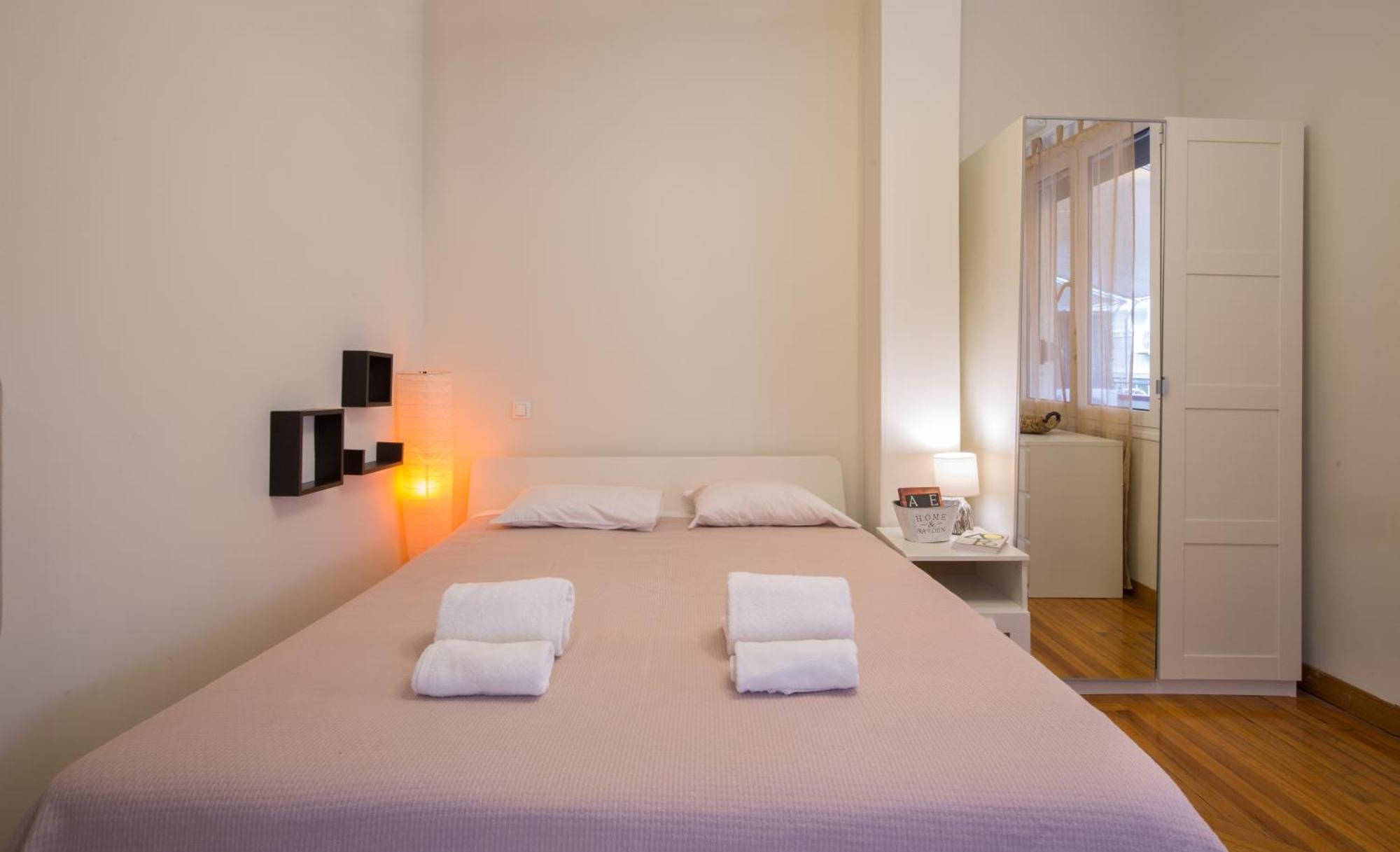 Downtown Quiet Apartment On A Pedestrian Street Athens Exterior photo