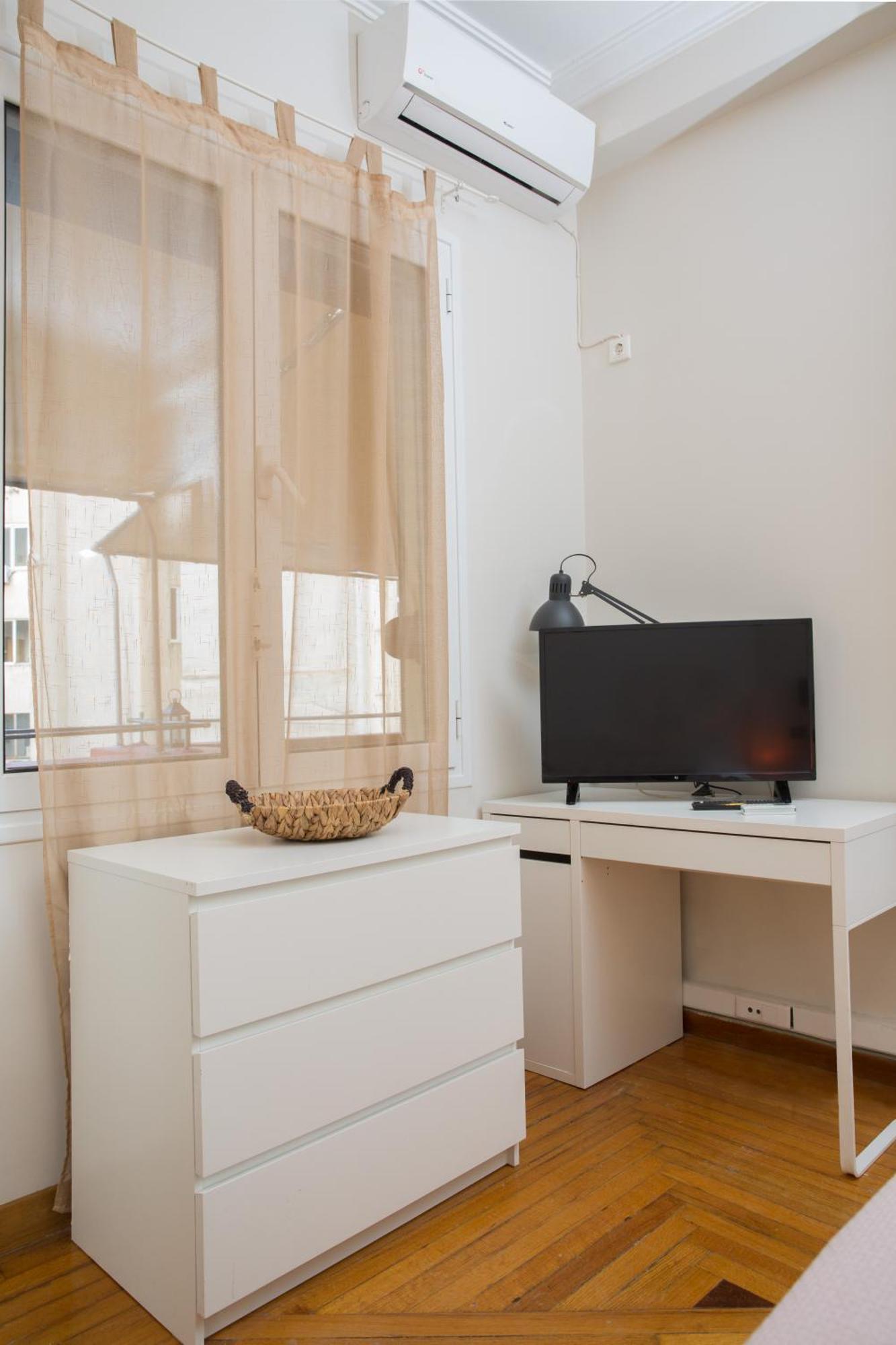 Downtown Quiet Apartment On A Pedestrian Street Athens Exterior photo