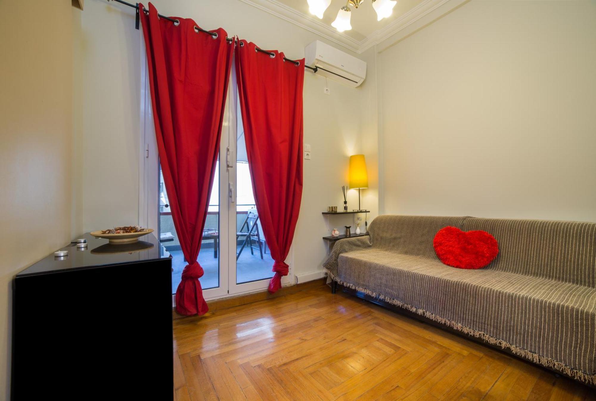 Downtown Quiet Apartment On A Pedestrian Street Athens Exterior photo